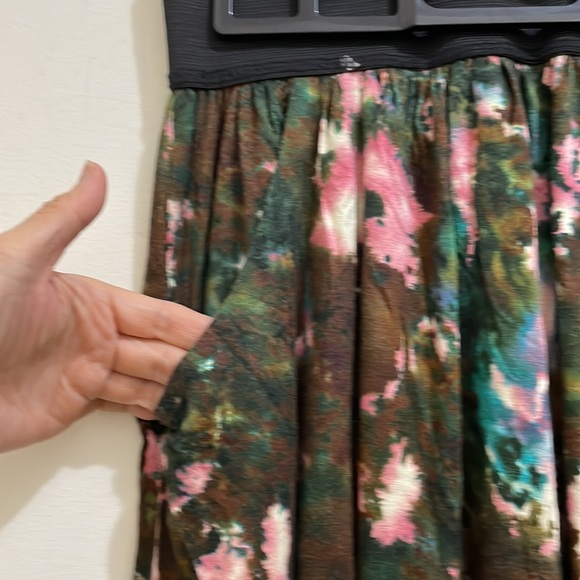 h.i.p. (Happening in the present) Mini skirt (sz m) - Picture 3 of 7